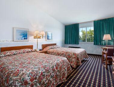 Traveler Inn Sterling Room photo